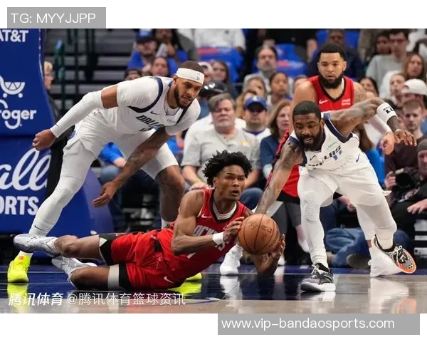 乌度卡称赞阿门表现出色助攻篮板双双亮眼并成功限制布克